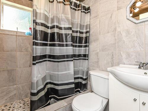 622 Pidcock Ave, Courtenay, BC - Indoor Photo Showing Bathroom