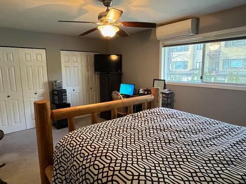 118-3315 Wilson Street, Penticton, BC - Indoor Photo Showing Bedroom