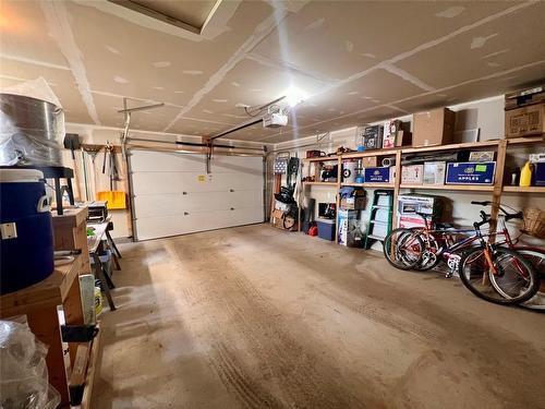 289 Allison Avenue, Princeton, BC - Indoor Photo Showing Garage