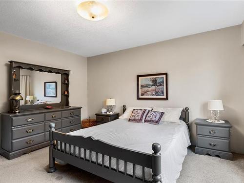 5891 Brown Rd, Port Alberni, BC - Indoor Photo Showing Bedroom