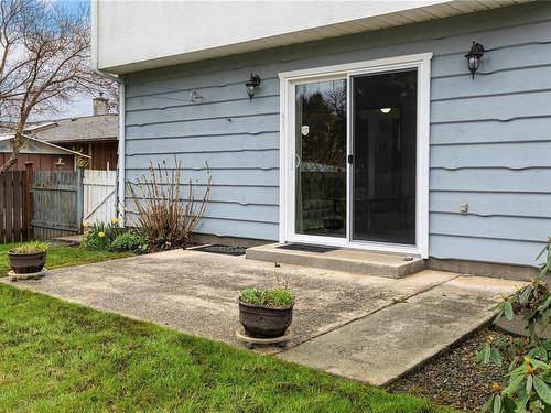 5891 Brown Rd, Port Alberni, BC - Outdoor With Exterior