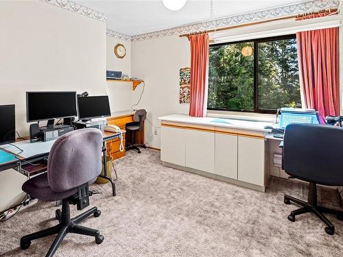 1946 Murray Rd, Sooke, BC - Indoor Photo Showing Office