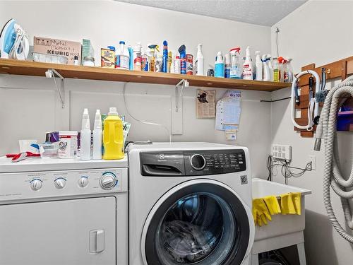 1946 Murray Rd, Sooke, BC - Indoor Photo Showing Laundry Room
