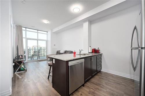 101 Shoreview Place|Unit #622, Stoney Creek, ON - Indoor Photo Showing Kitchen