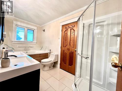 29-33 Motion Drive, Torbay, NL - Indoor Photo Showing Bathroom