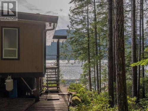 9302 Powell Lake, Powell River, BC - Outdoor