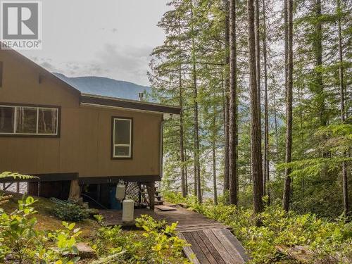 9302 Powell Lake, Powell River, BC - Outdoor