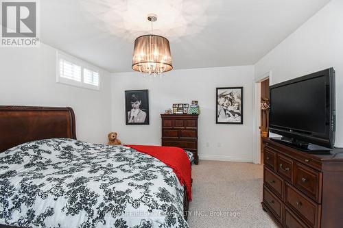 1318 6Th Concession Road W, Hamilton, ON - Indoor Photo Showing Bedroom