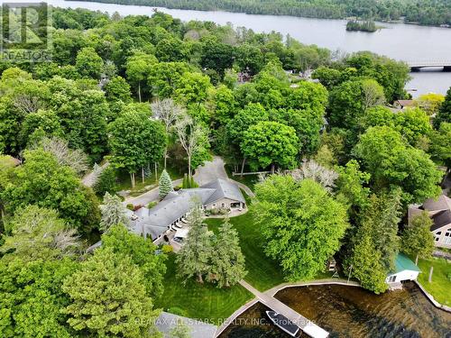 8 Manor Road, Kawartha Lakes, ON - Outdoor With Body Of Water