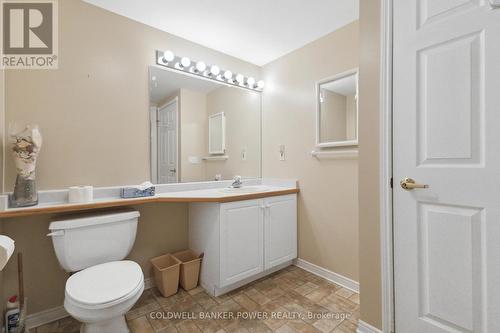 403 - 511 Gainsborough Road, London, ON - Indoor Photo Showing Bathroom