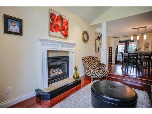3071 Heddle Road, Nelson, BC - Indoor Photo Showing Living Room With Fireplace