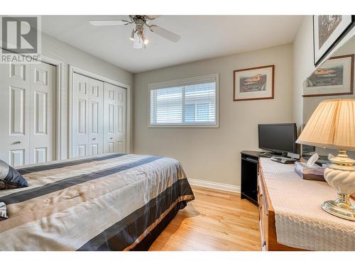 6925 Meadows Drive, Oliver, BC - Indoor Photo Showing Bedroom