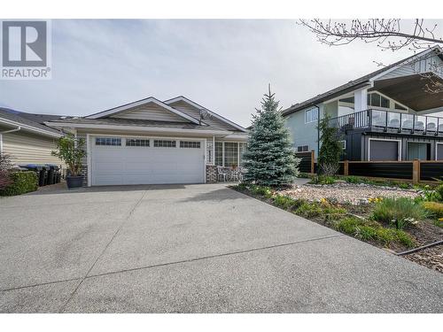 6925 Meadows Drive, Oliver, BC - Outdoor