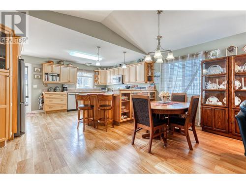 6925 Meadows Drive, Oliver, BC - Indoor Photo Showing Dining Room