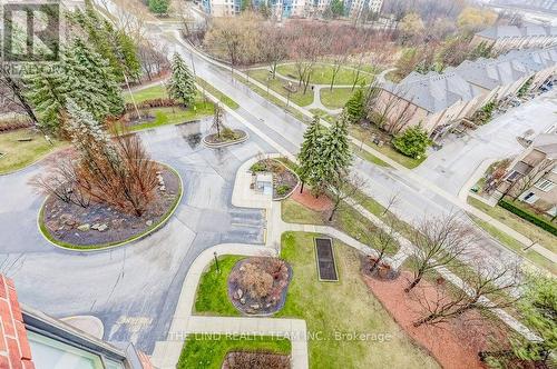 #1002 -100 Observatory Lane, Richmond Hill, ON - Outdoor With View