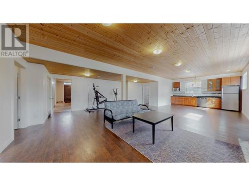 317 2Nd Avenue, Keremeos, BC - Indoor