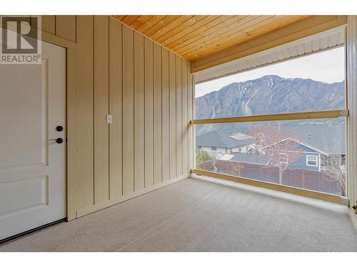 317 2Nd Avenue, Keremeos, BC -  With Exterior
