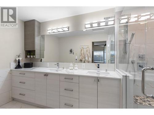 1020 Lanfranco Road Unit# 9, Kelowna, BC - Indoor Photo Showing Bathroom