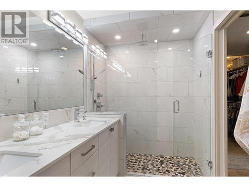 1020 Lanfranco Road Unit# 9, Kelowna, BC - Indoor Photo Showing Bathroom