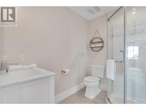 12879 Pixton Road, Lake Country, BC - Indoor Photo Showing Bathroom