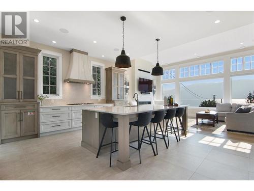 12879 Pixton Road, Lake Country, BC - Indoor Photo Showing Kitchen With Upgraded Kitchen