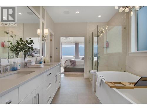 12879 Pixton Road, Lake Country, BC - Indoor Photo Showing Bathroom