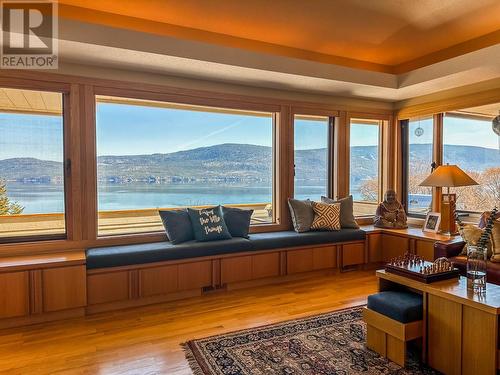 72 Kenyon Road, Vernon, BC - Indoor Photo Showing Living Room With Body Of Water