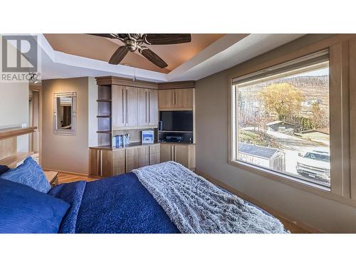 72 Kenyon Road, Vernon, BC - Indoor Photo Showing Bedroom