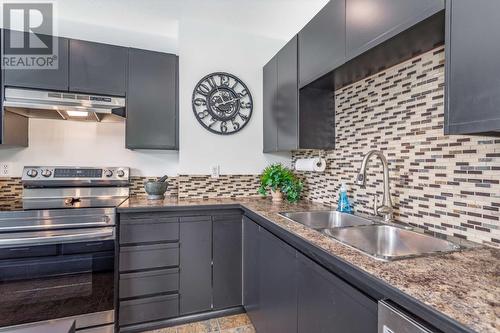 211-2295 Blair Street, Merritt, BC - Indoor Photo Showing Kitchen With Double Sink With Upgraded Kitchen