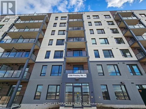 812 - 1098 Paisley Road, Guelph (Parkwood Gardens), ON - Outdoor With Balcony With Facade