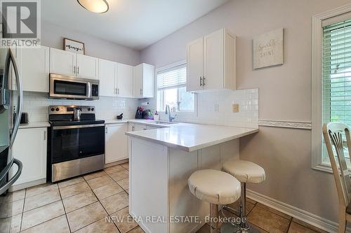 20 Pentland Road S, Hamilton, ON - Indoor Photo Showing Kitchen With Stainless Steel Kitchen