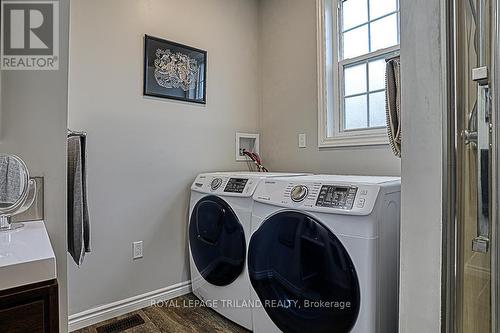 392 Bell Street, Ingersoll, ON - Indoor Photo Showing Laundry Room