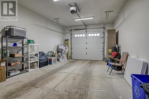 392 Bell Street, Ingersoll, ON - Indoor Photo Showing Garage