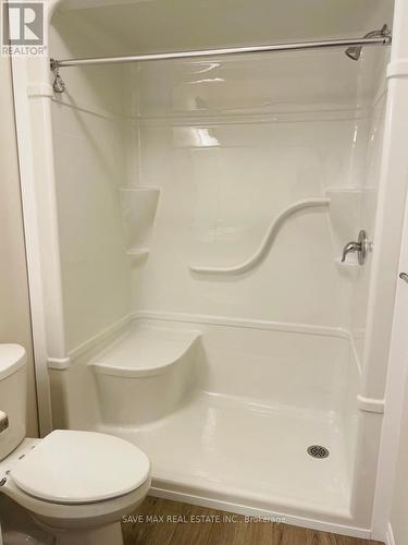 76 Keba Crescent, Tillsonburg, ON - Indoor Photo Showing Bathroom