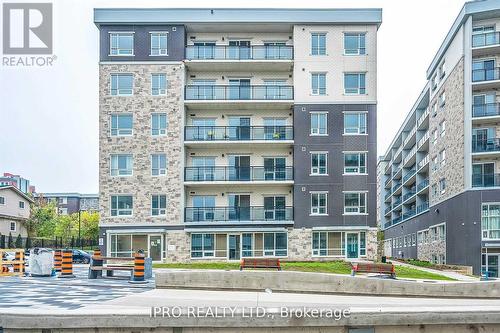 #H507 -275 Larch St E, Waterloo, ON - Outdoor With Facade