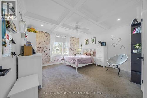 8360 English Church Road, Hamilton, ON - Indoor Photo Showing Bedroom