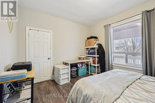 141 Agnes St, Oshawa, ON - Indoor Photo Showing Bedroom