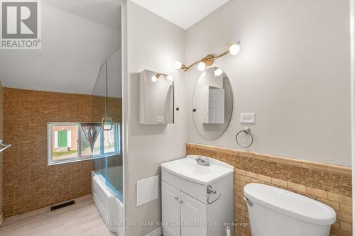1 Snooks Road, Georgina, ON - Indoor Photo Showing Bathroom