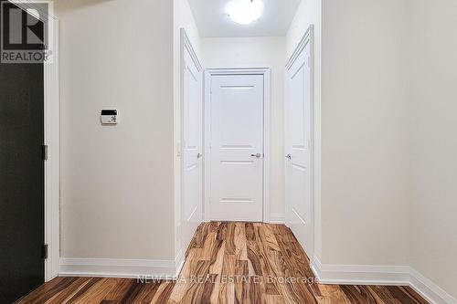 323 - 11 Bronte Road, Oakville, ON - Indoor Photo Showing Other Room