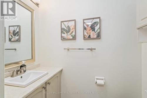 22 Astorville Sq, Brampton, ON - Indoor Photo Showing Bathroom