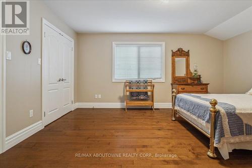 298 River Side Dr, Oakville, ON - Indoor Photo Showing Bedroom