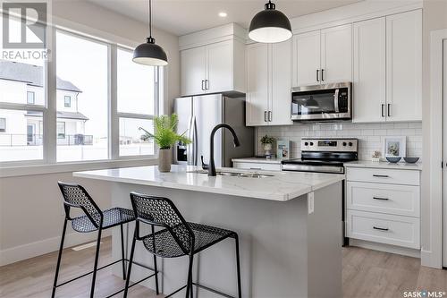 106 Haverstock Crescent, Saskatoon, SK - Indoor Photo Showing Kitchen With Upgraded Kitchen
