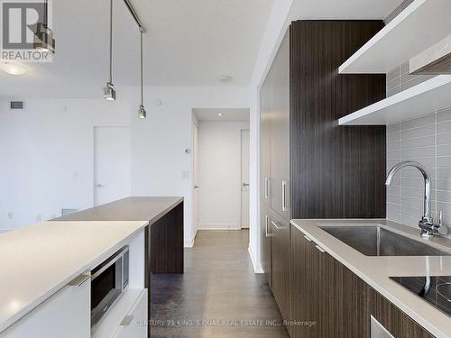 #3402 -88 Harbour St, Toronto, ON - Indoor Photo Showing Kitchen With Upgraded Kitchen