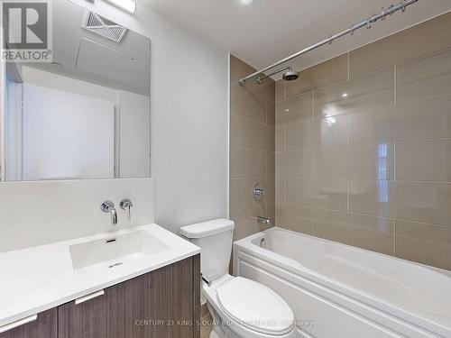 #3402 -88 Harbour St, Toronto, ON - Indoor Photo Showing Bathroom