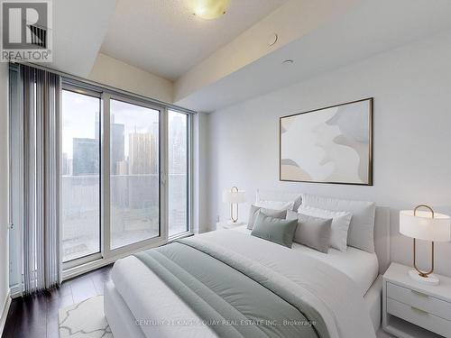 3402 - 88 Harbour Street, Toronto, ON - Indoor Photo Showing Bedroom