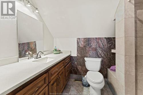 331 Charron Beach Rd, Lakeshore, ON - Indoor Photo Showing Bathroom