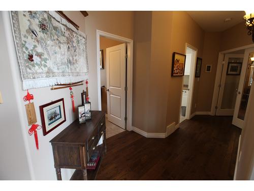 6817 Grandview Drive, Nelson, BC - Indoor Photo Showing Other Room