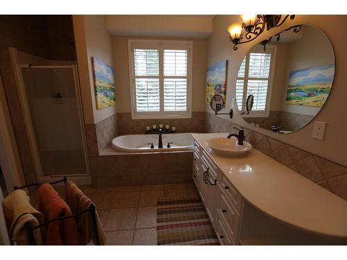 6817 Grandview Drive, Nelson, BC - Indoor Photo Showing Bathroom