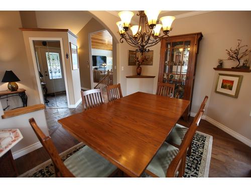 6817 Grandview Drive, Nelson, BC - Indoor Photo Showing Dining Room