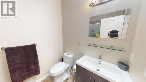 11211 115 Avenue, Fort St. John, BC - Indoor Photo Showing Bathroom